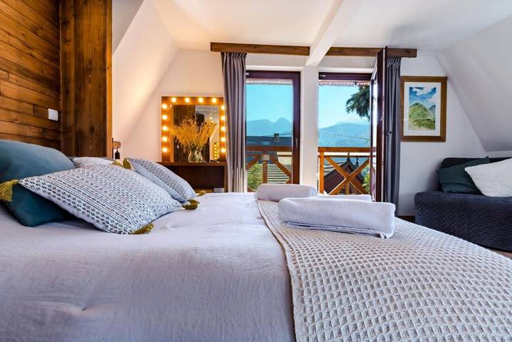 Ferienhaus für 6 Personen, mit Balkon und Terrasse sowie Ausblick