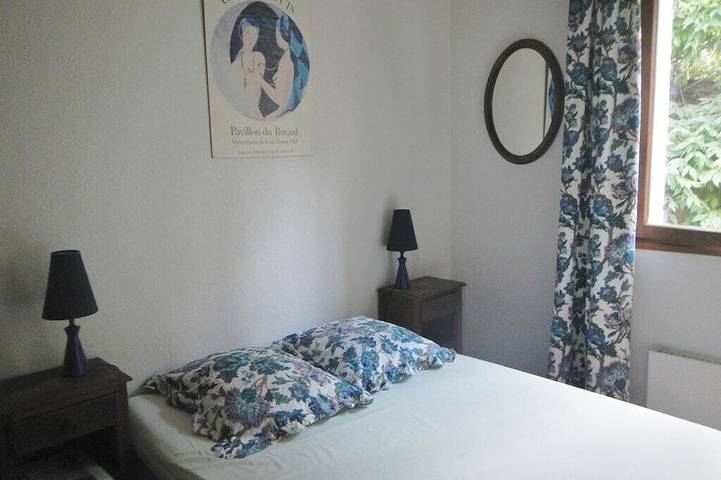 Location de vacances pour 12 personnes, avec terrasse et jardin dans Favone - 2