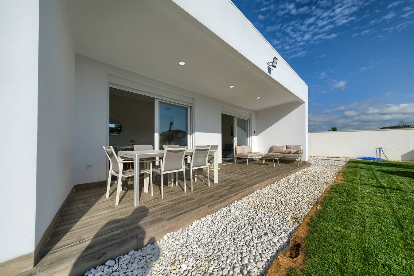 Villa 'Sanctipetri 10 Pax N2 - mayores de 25 años' con piscina privada, Wi-Fi y aire acondicionado in Novo Sancti Petri, Chiclana de la Frontera