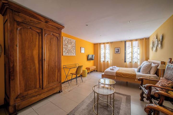 Entire apartment, Suite Torcatis - Hyper Center Wifi in Perpignan, Côte d'Améthyste