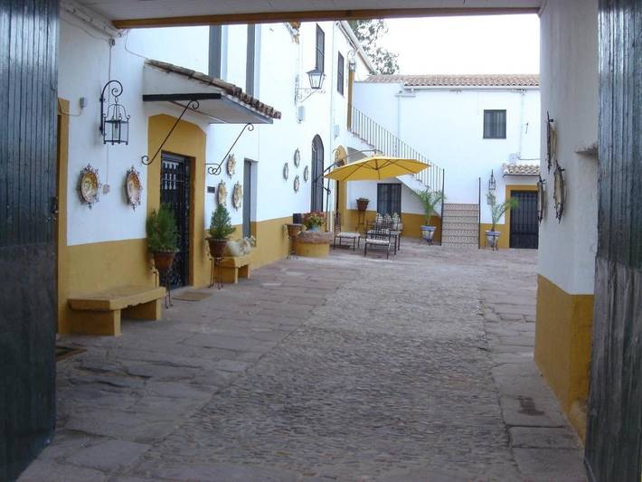 Casa rural para 22 personas, con Balcón y Terraza además de Piscina y Vistas en Cañete de las Torres - 4