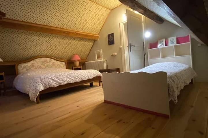 Location de vacances pour 14 personnes, avec jardin à Saint-Marcelin-de-Cray - 3