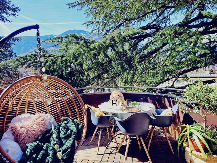 Ferienwohnung für 5 Personen, mit Ausblick und Terrasse in Meran