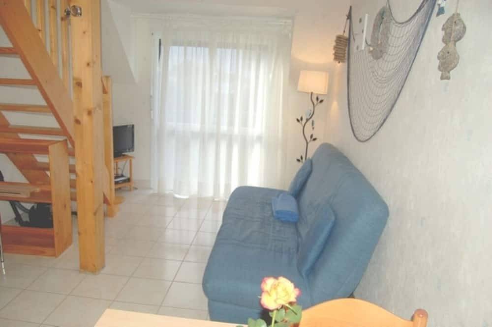 Appartement entier, Gîte Roelan, vue sur l’océan à 700 m- Erdeven plage - studio avec mezzanine - in Kerhillio, Erdeven