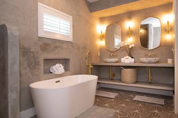 Beach Rental for 10 Guests in Bradenton Beach, Anna Maria Island, Picture 2