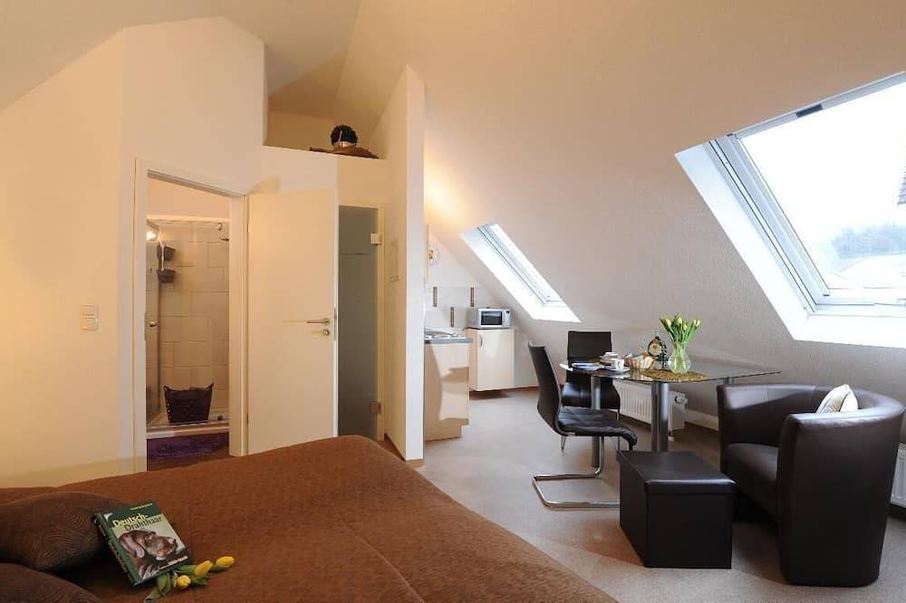 Ganze Wohnung, Gemütliche 3-Sterne-Ferienwohnung mit allergikerfreundlichem Doppelbett in Bad Staffelstein, Oberes Maintal - Coburger Land
