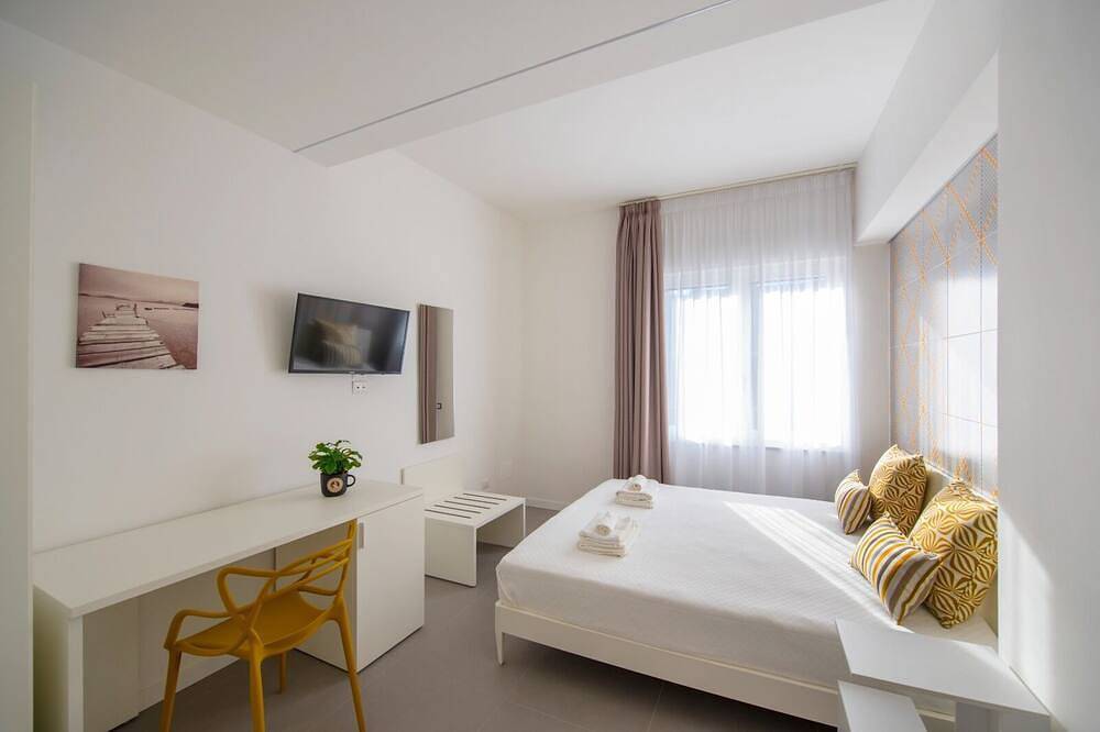 Double-Standard-Sdb privée avec douche-Vue ville in Pompei, Parc national du Vésuve