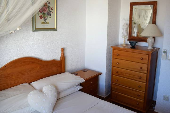 Maison de ville familiale avec 3 chambres, 2 salles de bains et piscine commune Cala Blanca, Javea in Jávea, Costa Blanca