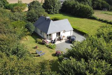Gîte pour 4 personnes, avec jardin, animaux acceptés à Lanmodez