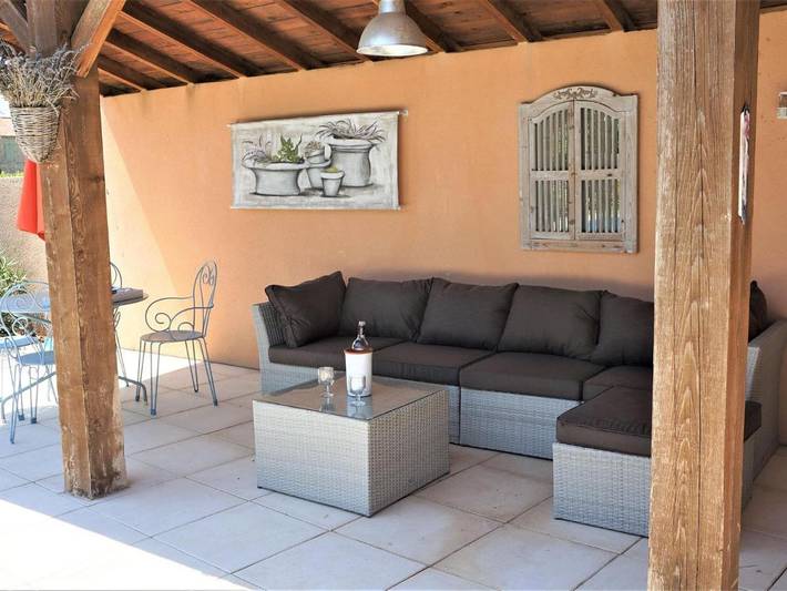 Location de vacances pour 8 personnes, avec terrasse ainsi que piscine et jardin à Saint-Pierre-de-Vassols - 4