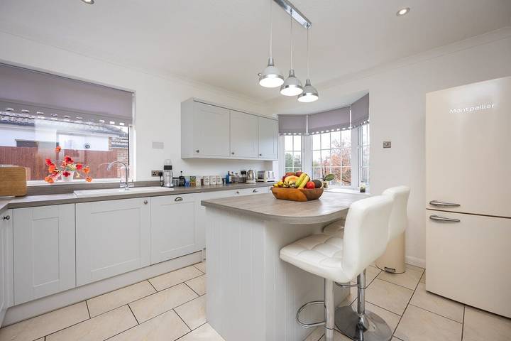 Host & Stay | Downs Valley House in Brighton, Sussex