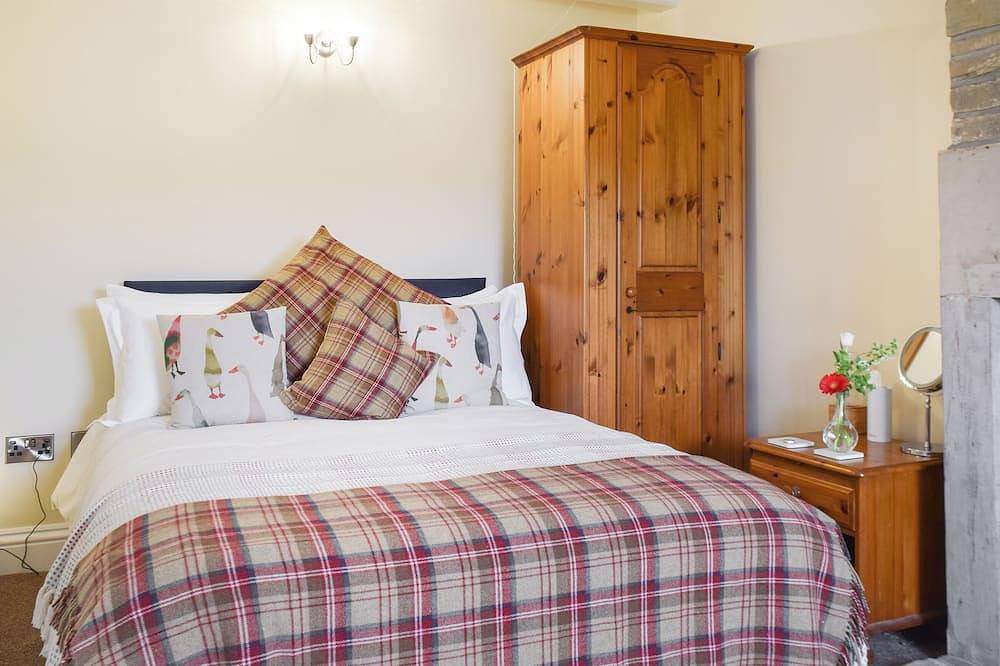 4 bedroom accommodation in Holmfirth in West Yorkshire