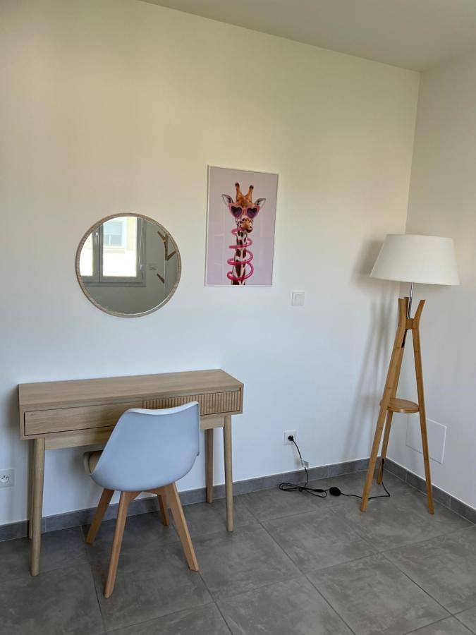 Location de vacances pour 6 personnes, avec piscine ainsi que terrasse et jardin à Aimargues - 2