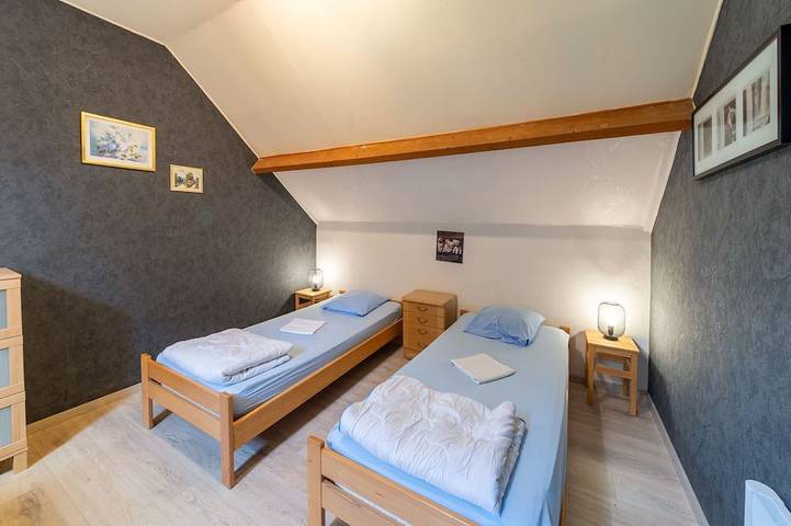 Location de vacances pour 6 personnes, avec jardin et terrasse à Érezée - 3