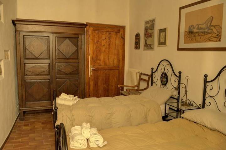 Entire apartment, Palazzo Bonaccorsi in the historic center with panoramic view in Colle di Val d'Elsa, Siena Province