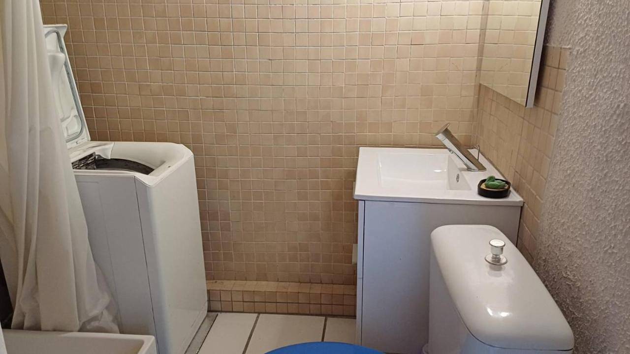 Appartement entier, One-Bedroom Apartment in Mireval, Côte méditerranéenne (France)