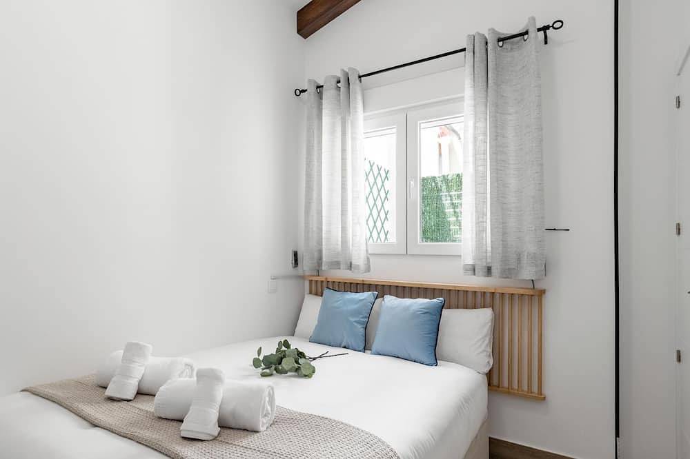 Entire apartment, Madrid Villaverde Vi - Apartament with patio, Ac in Madrid, Madrid Province