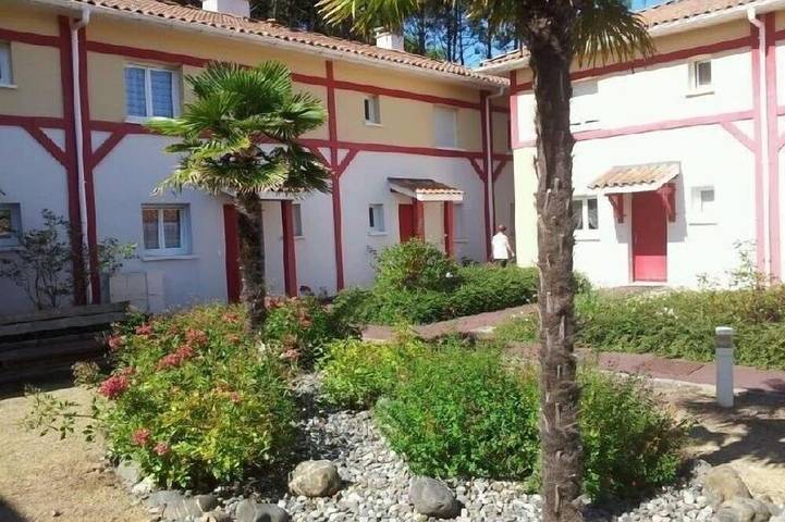 Chalet para 6 personas, con terraza y jardín - 1