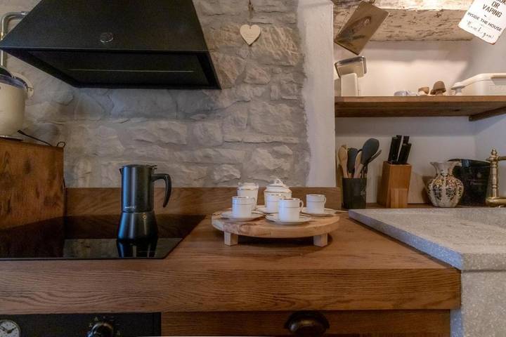 Gîte pour 10 personnes, avec terrasse et vue, animaux acceptés dans Province de Modène - 3