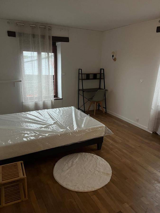 Location de vacances pour 17 personnes, avec jacuzzi, animaux acceptés à Bécon-les-Granits - 2