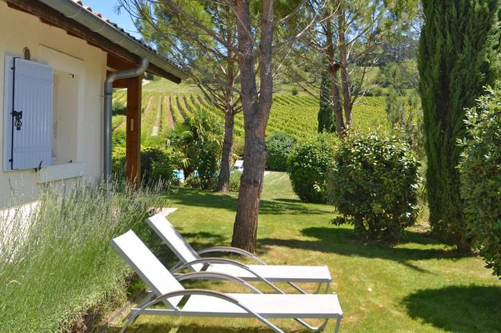 Location de vacances pour 5 personnes, avec piscine ainsi que vue et jardin à Mirabel-et-Blacons - 4