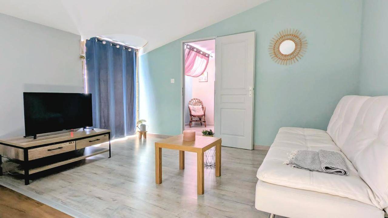 Ganze Wohnung, Appart Pacificae in Remoulins, Nimes und Umgebung