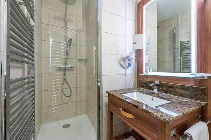 Ganze Wohnung, Bergunterkunft | Kostenloses WLAN & Pool in Arc 1800, Bourg-Saint-Maurice