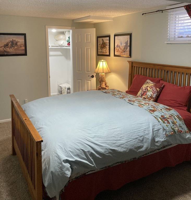 Ganze Wohnung, Country Living Private Apt w/Mini Petting Zoo in Centennial, Arapahoe County