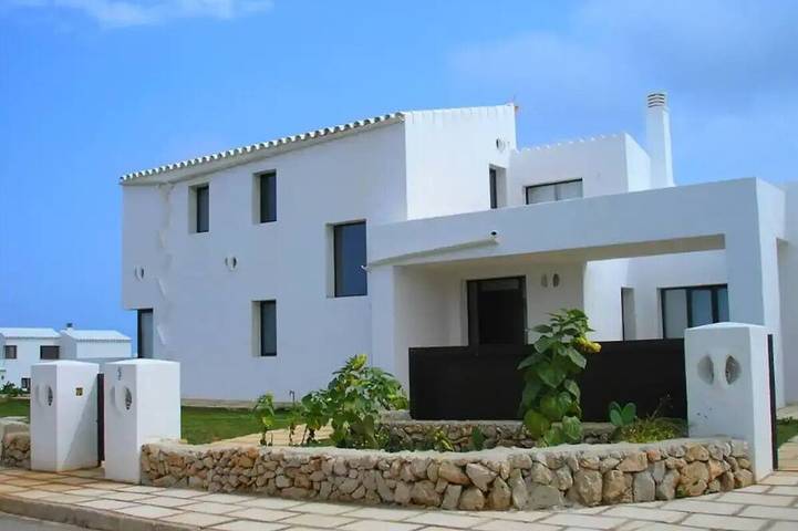 Casa de vacaciones para 14 personas, con terraza y jardín en Cala Morell