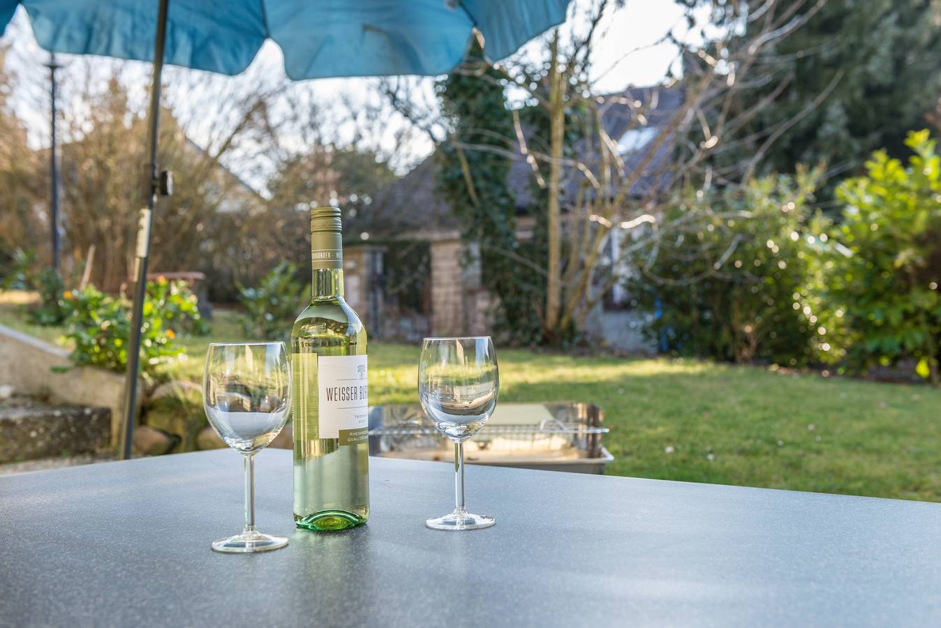 Ganze Wohnung, Ferienwohnung "Neunzehn" am Tor zum Bodensee mit Wlan, Terrasse und Garten in Stockach, Landkreis Konstanz