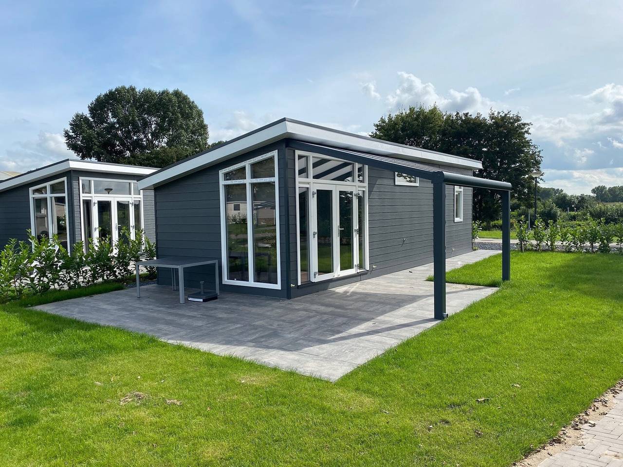 Chalet in Gelderland mit Garten für 4 Von Belvilla in IJssel