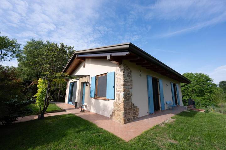 Villa pour 6 personnes, avec Terrasse ainsi que Jardin et Vue