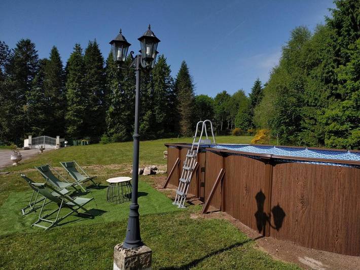 Location de vacances pour 14 personnes, avec piscine ainsi que jardin et vue à Compreignac - 3