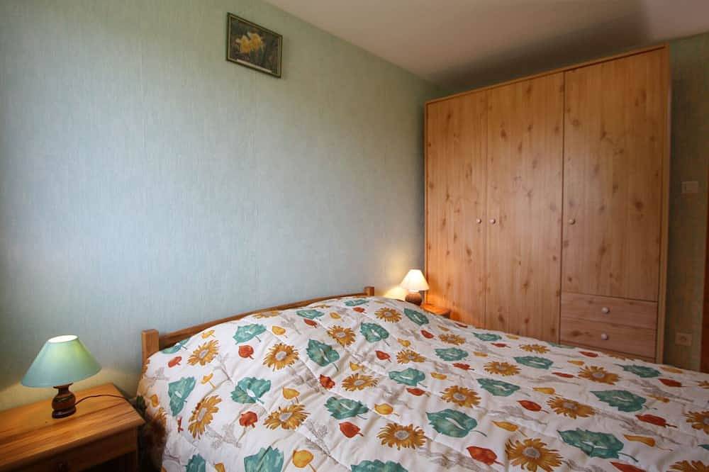 Gîte paisible à 650m d'alt., nature, cheminée, 3 ch. près de Remiremont & Plombières, terrasse, grand terrain in Girmont-Val-d'Ajol, Parc naturel régional des Ballons des Vosges