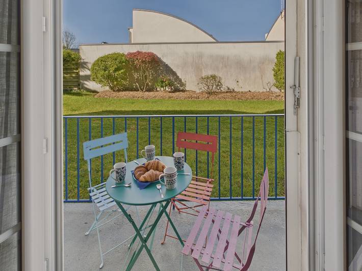 Appartement entier, Appart pour 4 avec balcon - 400m de la plage in Loctudy, Côte de Cornouaille