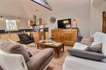 Location de vacances pour 8 personnes, avec jardin, animaux acceptés à Plourhan