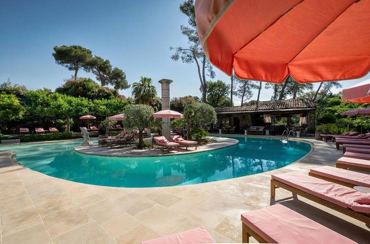 Hôtel pour 2 personnes, avec piscine et jardin, animaux acceptés