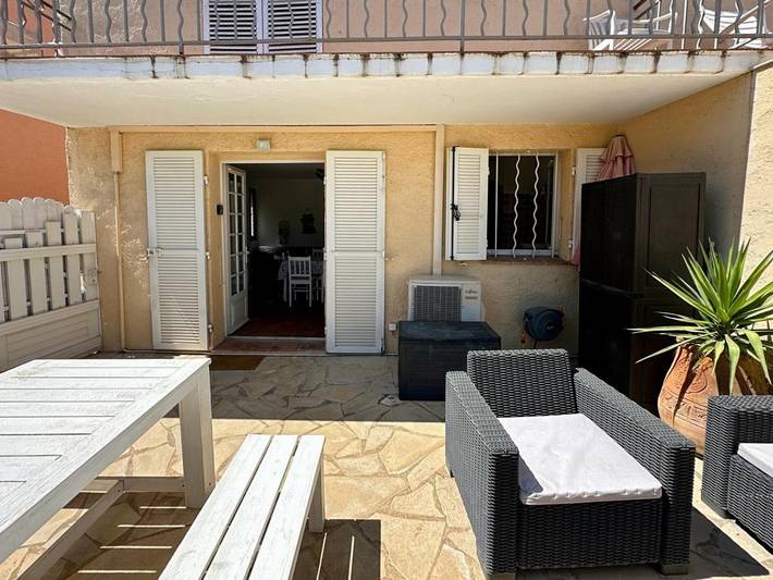 Gîte pour 3 personnes, avec terrasse dans Plage de la Bouillabaisse - 3