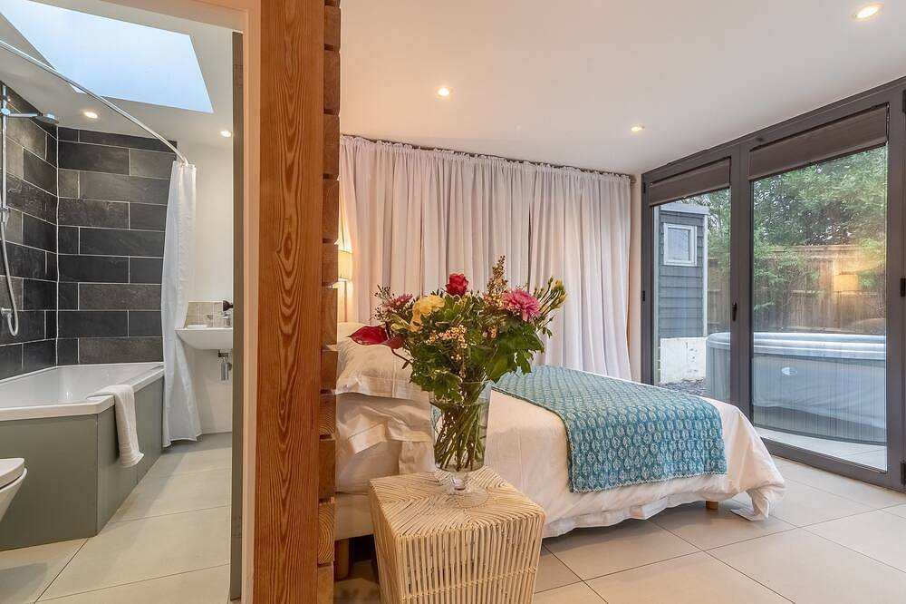 Entire apartment, The Garden Room is the perfect romantic retreat for couples seeking an escape in Westmeston, East Sussex
