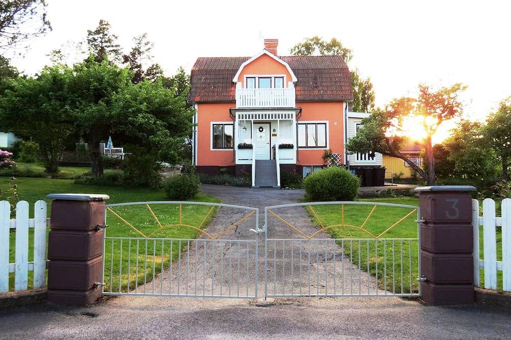Gemütliche Villa mit Garten: kinderfreundlich, kostenloses W-Lan, Angeln, Boot in Totebo, Västervik und Umgebung