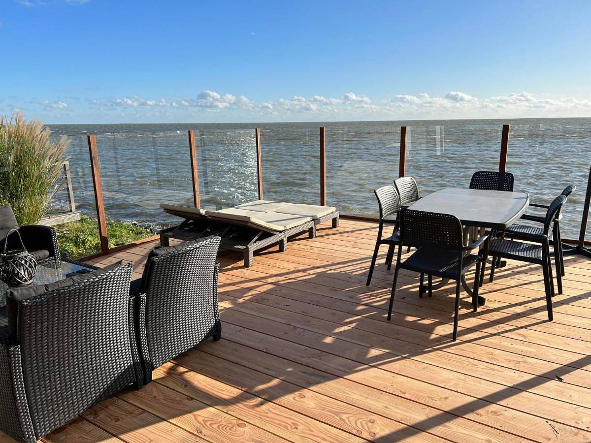 Three-Bedroom House in Bovenkarspel, Markermeer