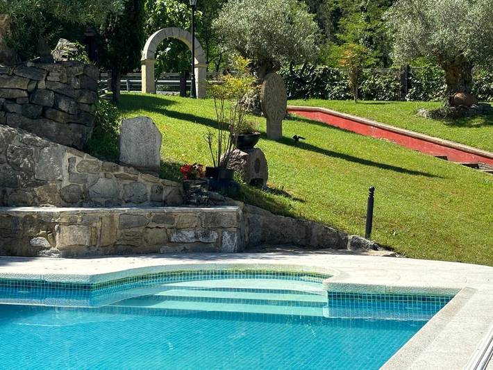 Chalet para 8 personas, con vistas además de jardín y piscina, Familias con niños en Vizcaya - 4