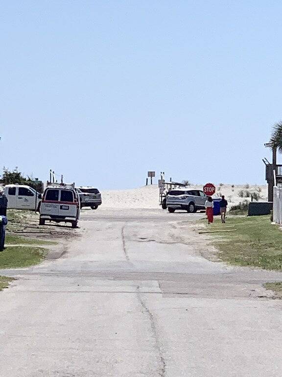 Beach house close to the ocean direct beach access in Oak Island (NC), Brunswick County