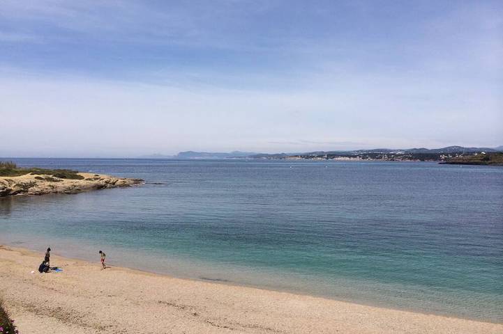 Gîte pour 4 personnes, avec terrasse et balcon/terrasse dans La Coudoulière