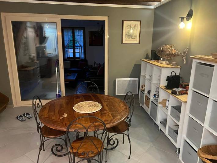Gîte pour 4 personnes, avec jardin et jacuzzi à Cires-lès-Mello
