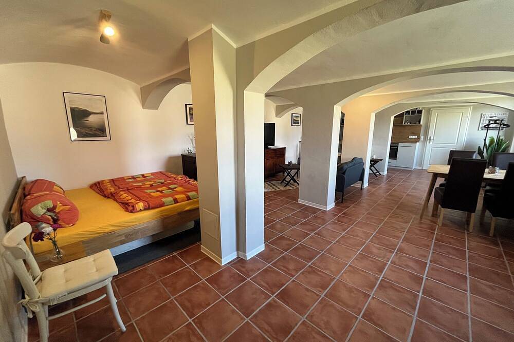 Ganze Wohnung, Ruhige, idyllische Ferienwohnung mit Naturausblick in Rheinsberg, Ruppiner Seenland