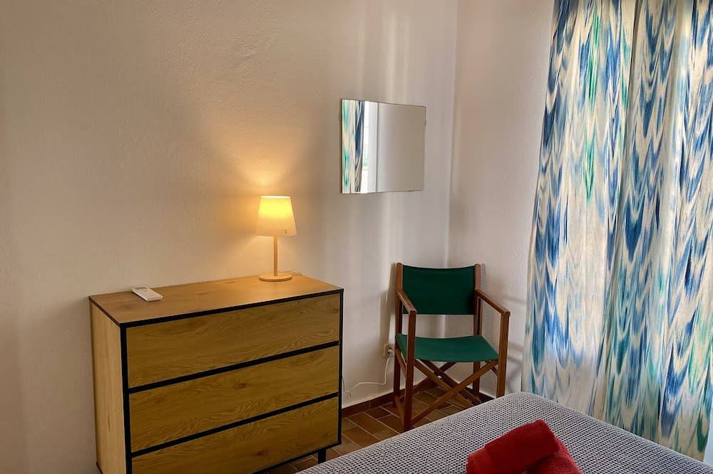 Apartamento entero, Piscina y vistas al mar en Fornells in Fornells, Es Mercadal
