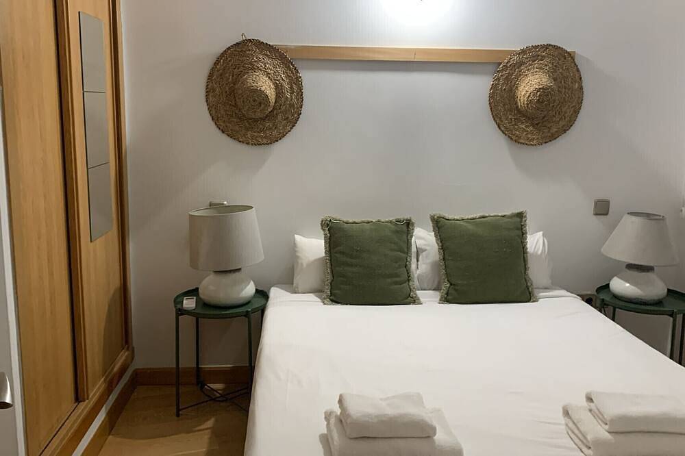 Appartement entier, Penthouse Chic au Cœur Historique de Madrid in Centro (Madrid), Madrid