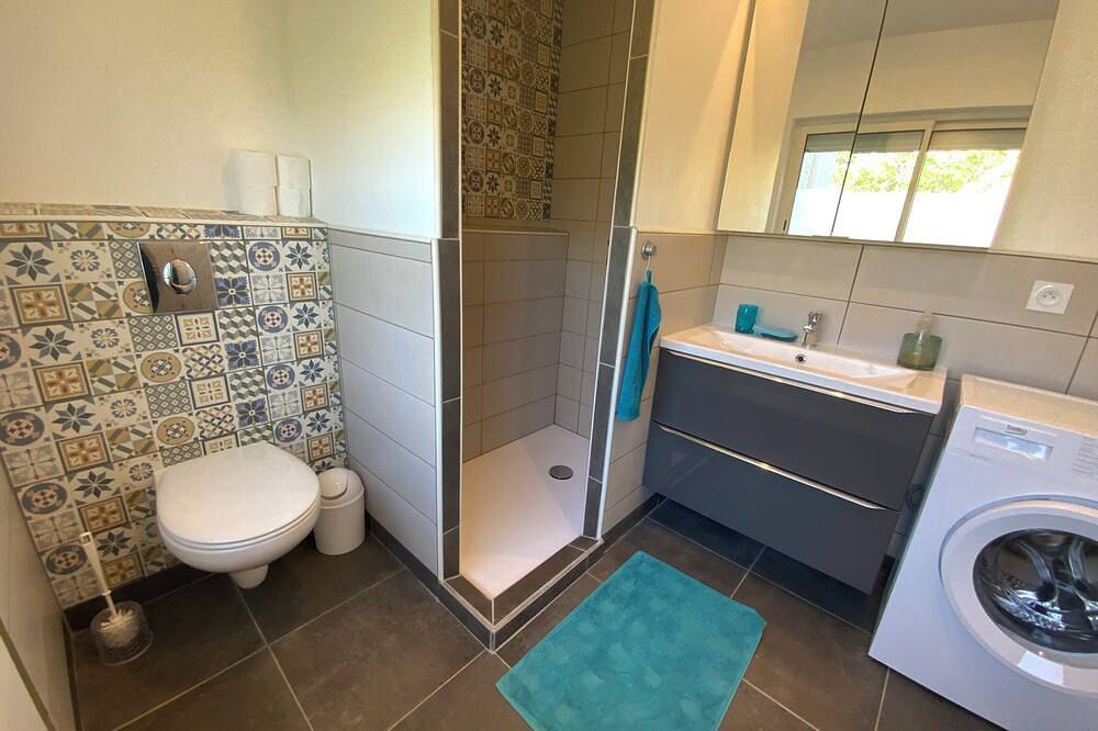 Ganze Wohnung, In a quiet and natural setting, a beautiful and comfortable home between Luberon and Ventoux in Le Beaucet, Parc naturel régional du Mont-Ventoux