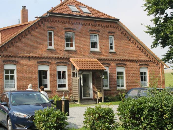 Ferienwohnung für 4 Personen, mit Garten in Jade